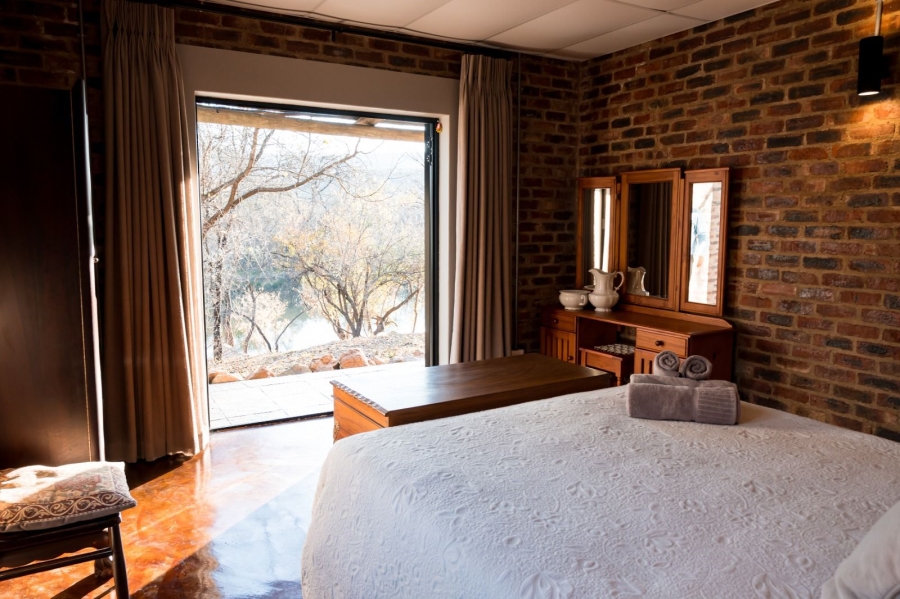 8 Bedroom Property for Sale in Parys Free State